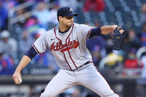 Braves aim for 100th win of season, play the Nationals